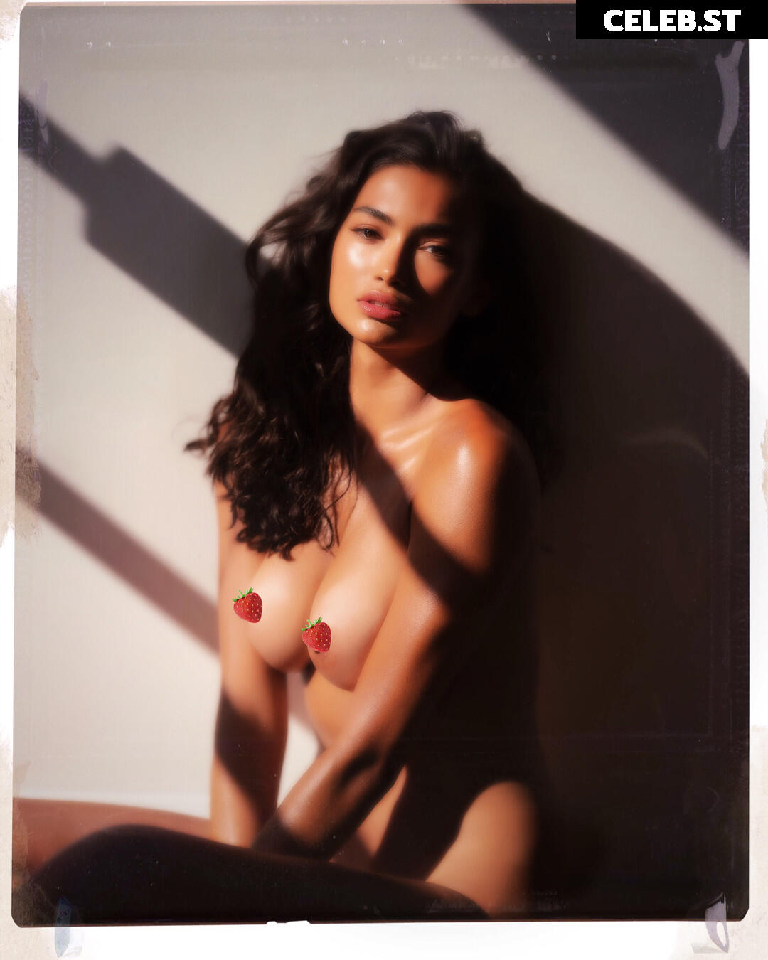 Kelly Gale / kellybellyboom Image 4425807
