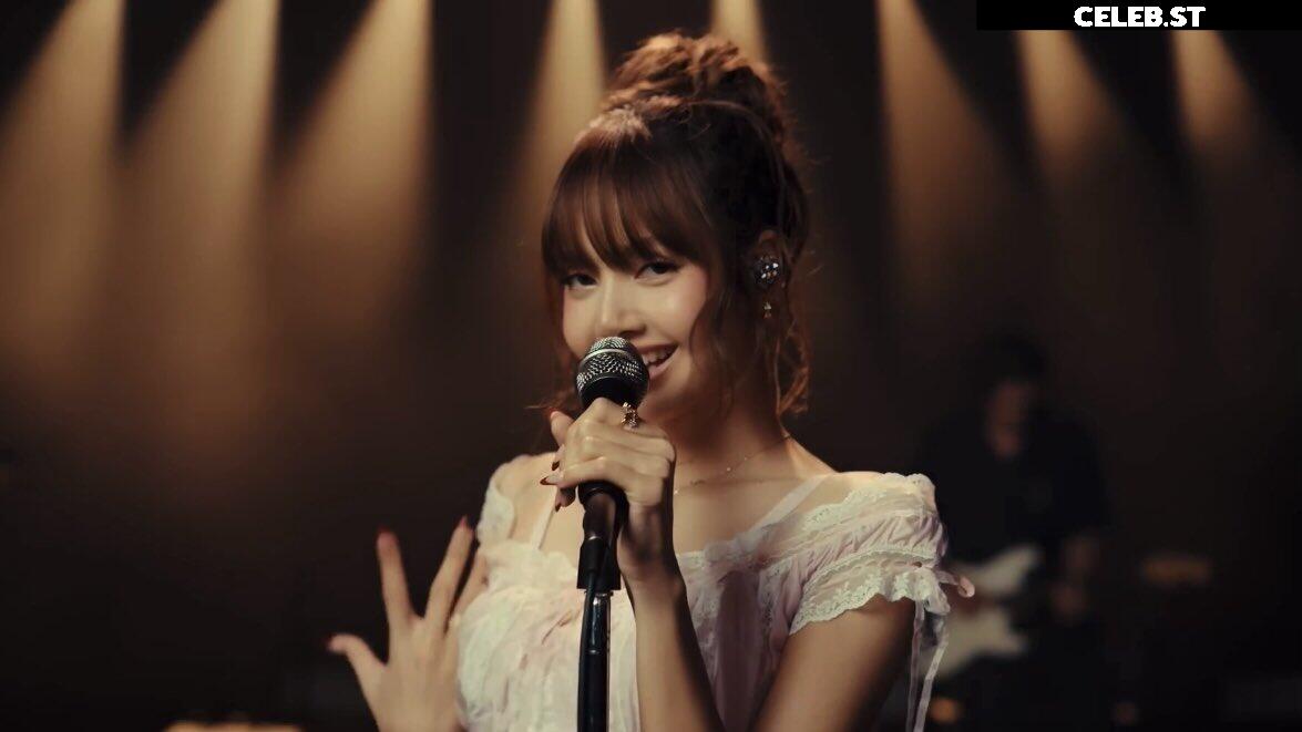 Lisa | BLΛƆKPIИK (Blackpink) Image 4425550