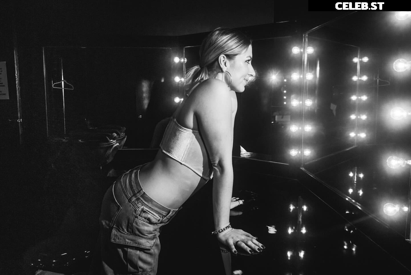 Annie Lederman Image 4425437