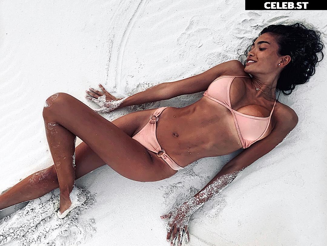 Kelly Gale / kellybellyboom Image 4425719