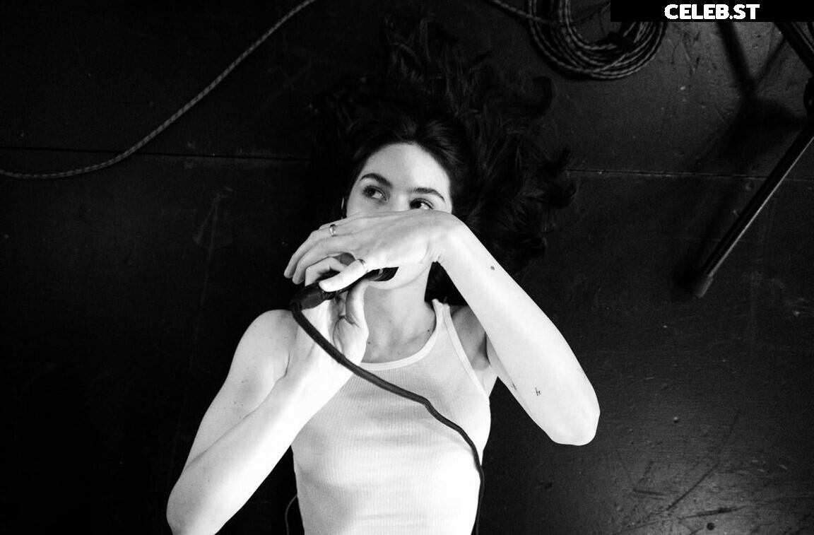 Gracie Abrams Image 4425195