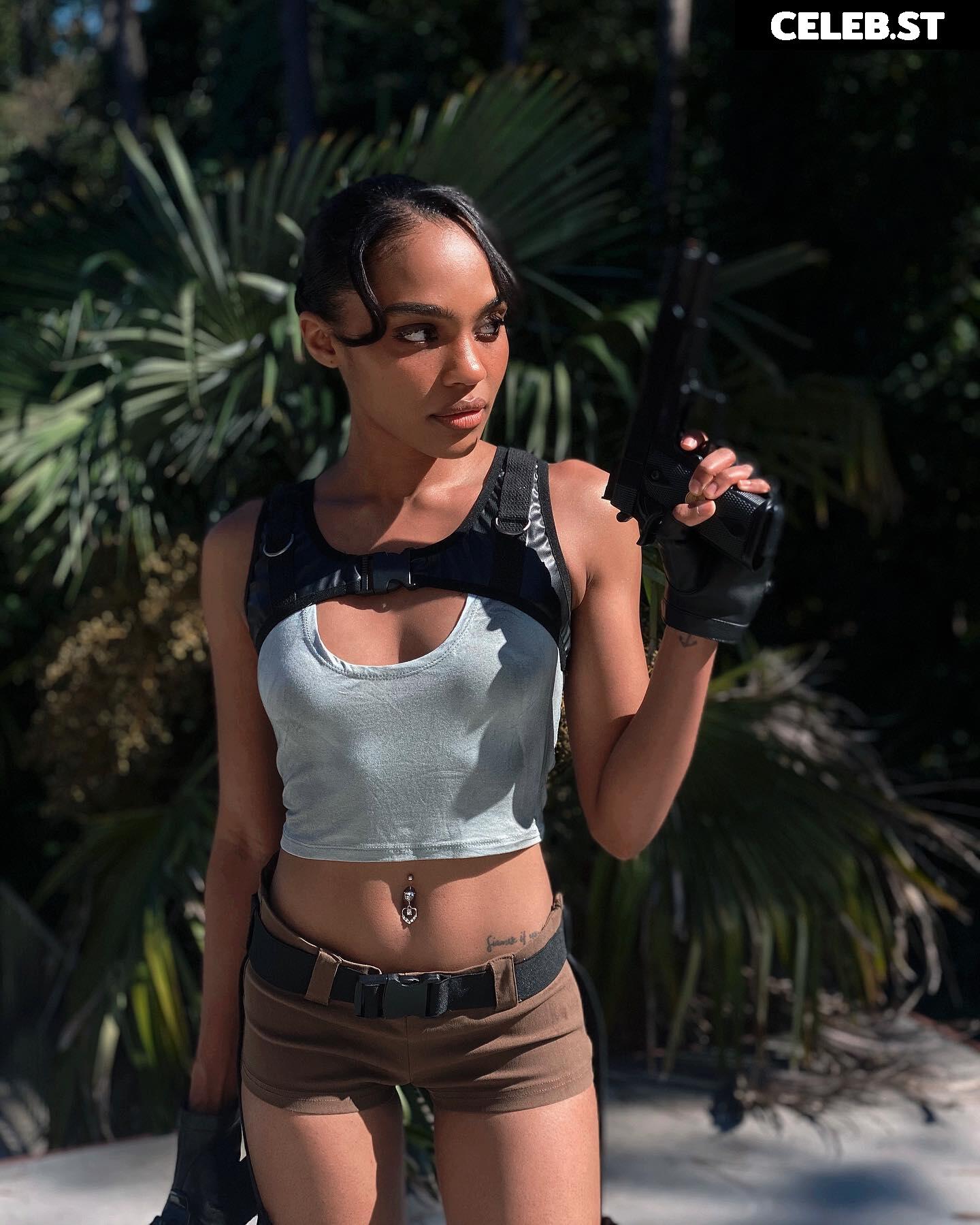 China Anne McClain Image 4425284