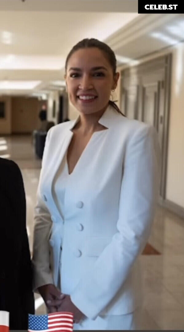 Alexandria Ocasio-Cortez / AOC Image 4427083