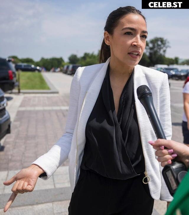 Alexandria Ocasio-Cortez / AOC Image 4427902