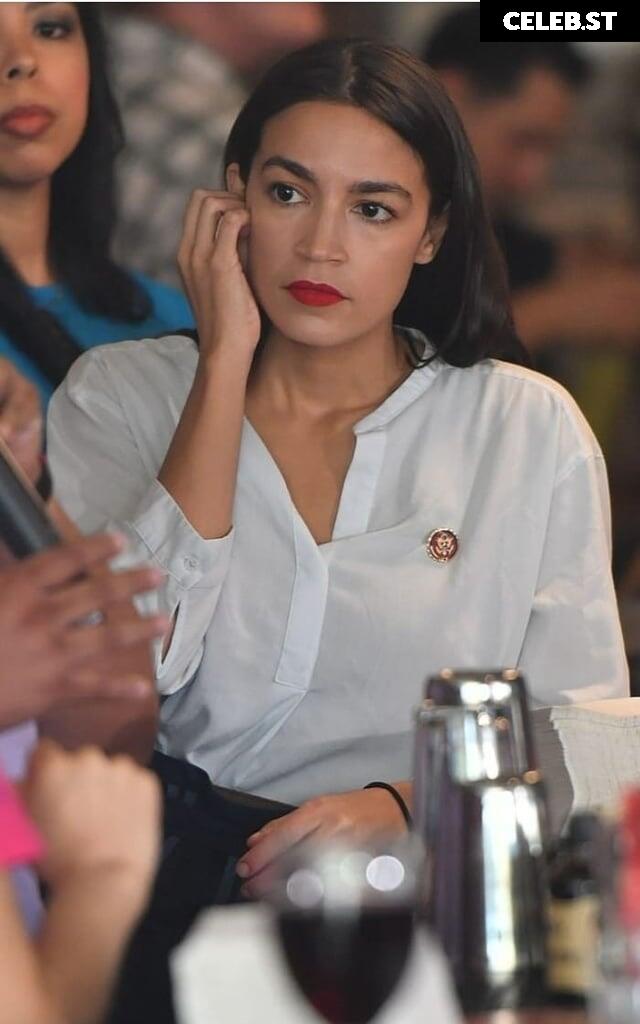 Alexandria Ocasio-Cortez / AOC Image 4424814