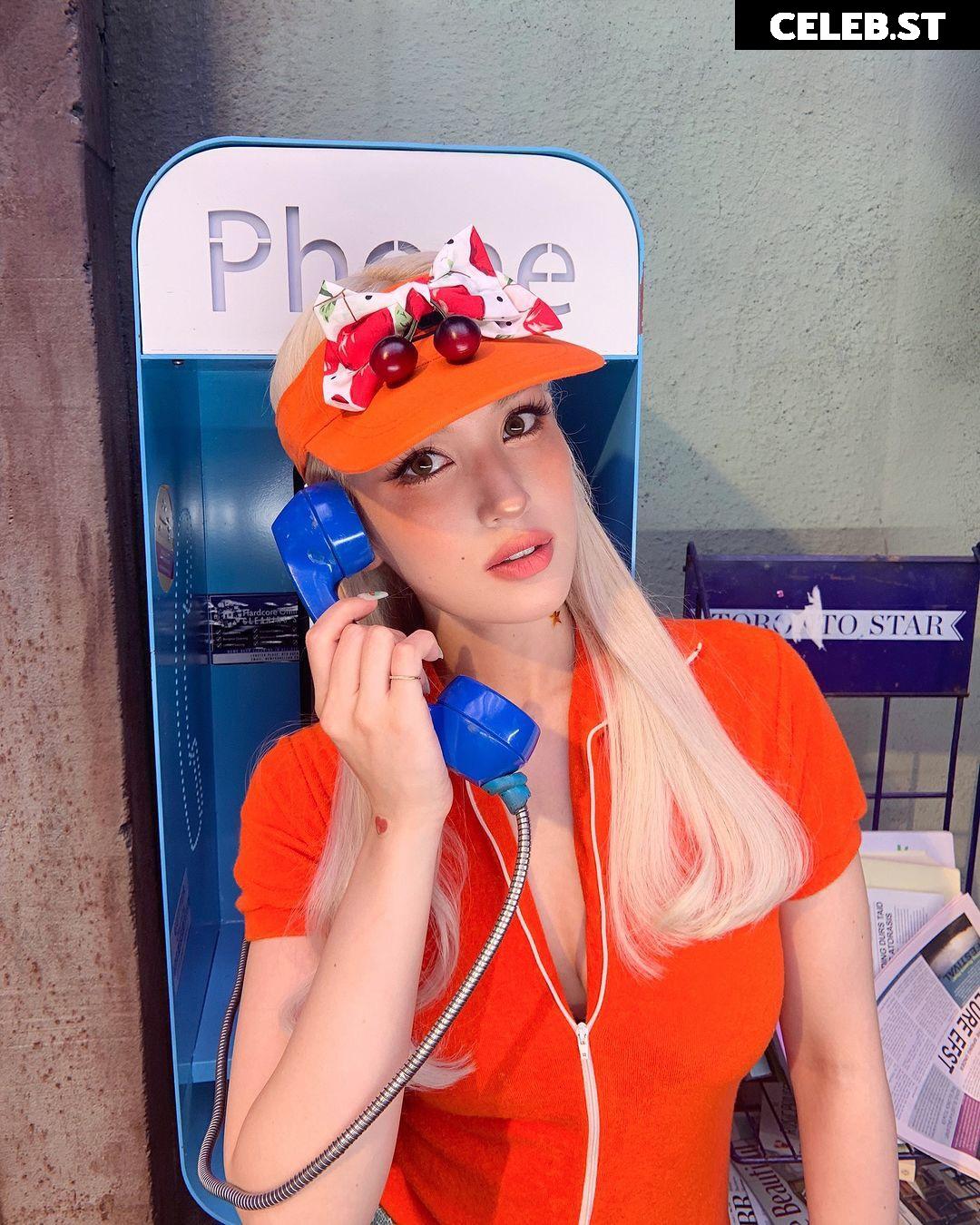 Jeon Somi/ENNIK SOMI Image 4424095