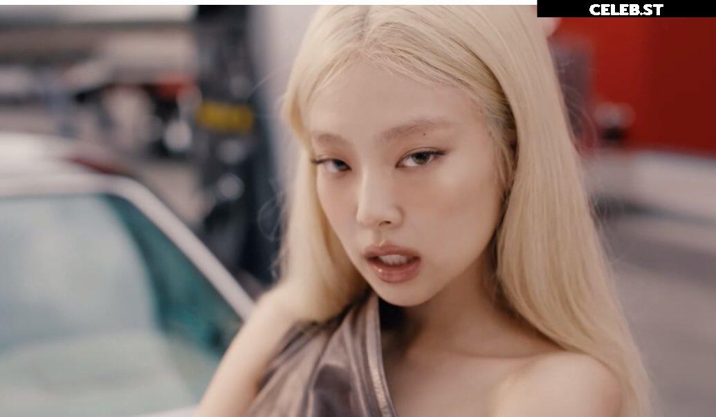 Jennie | BLΛƆKPIИK (Blackpink) Image 4421820