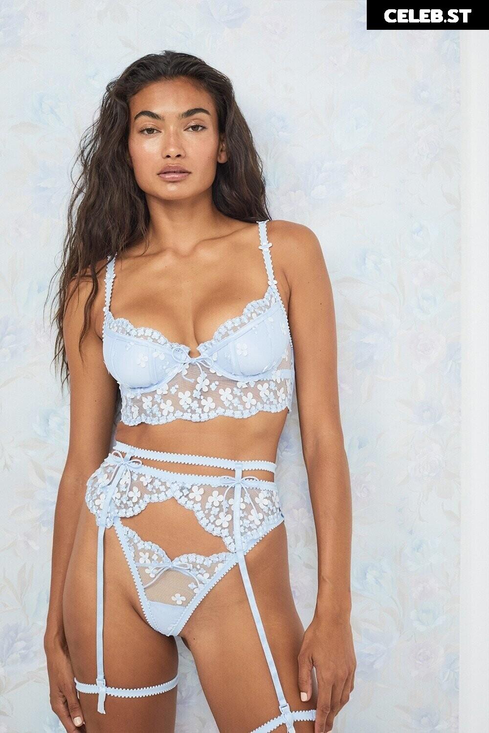 Kelly Gale / kellybellyboom Image 4421416