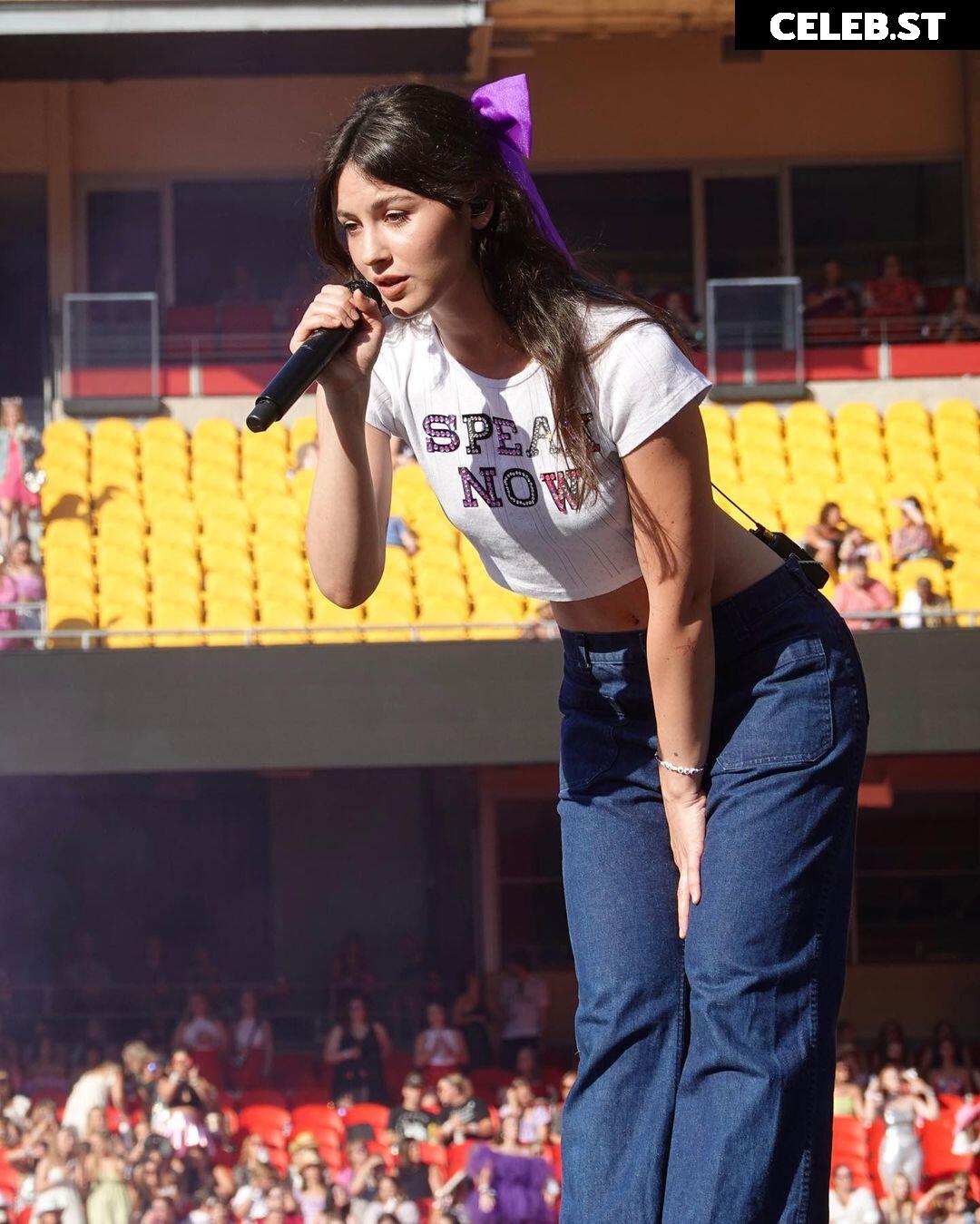 Gracie Abrams Image 4421234