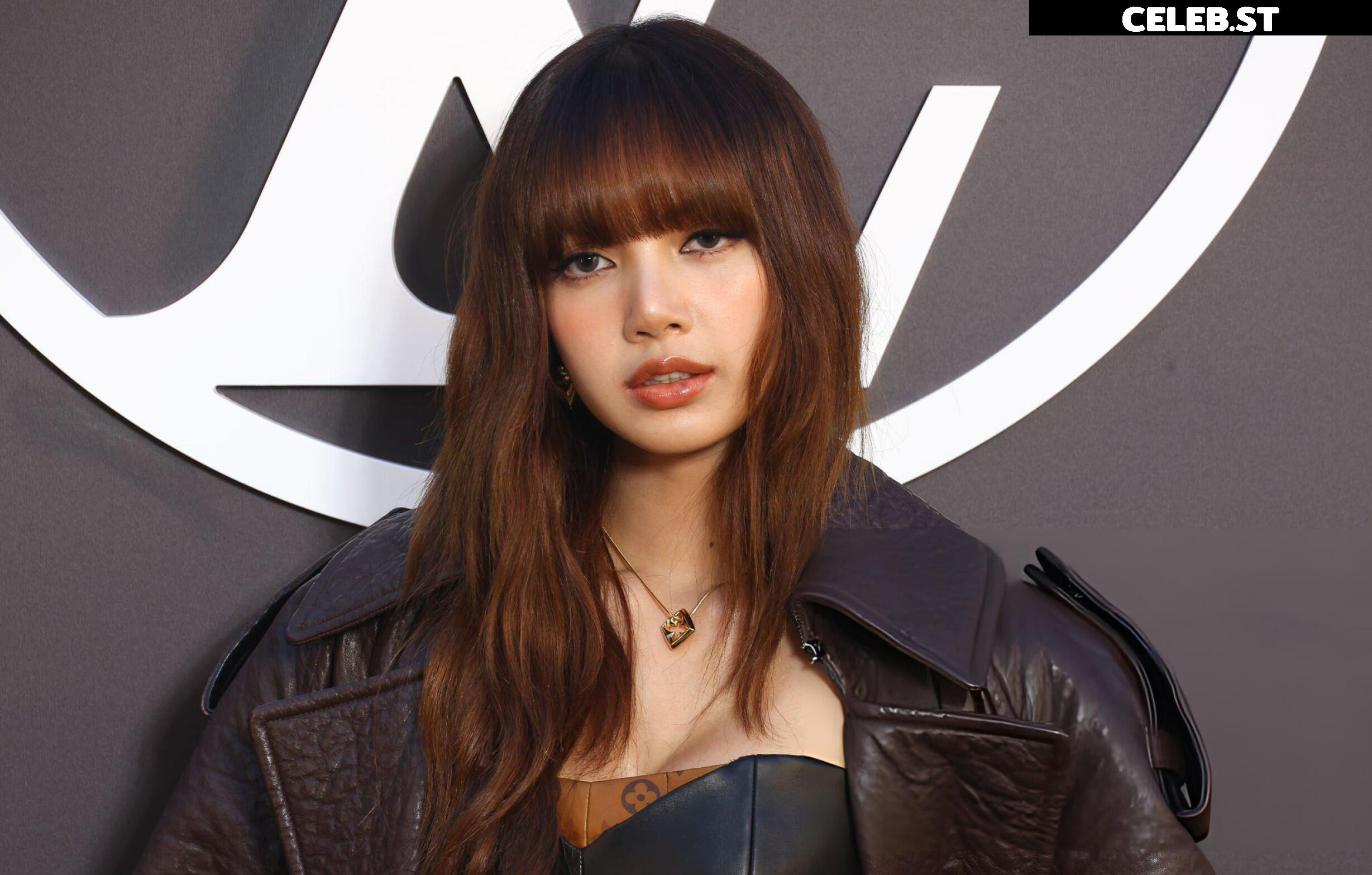 Lisa | BLΛƆKPIИK (Blackpink) Image 4422840