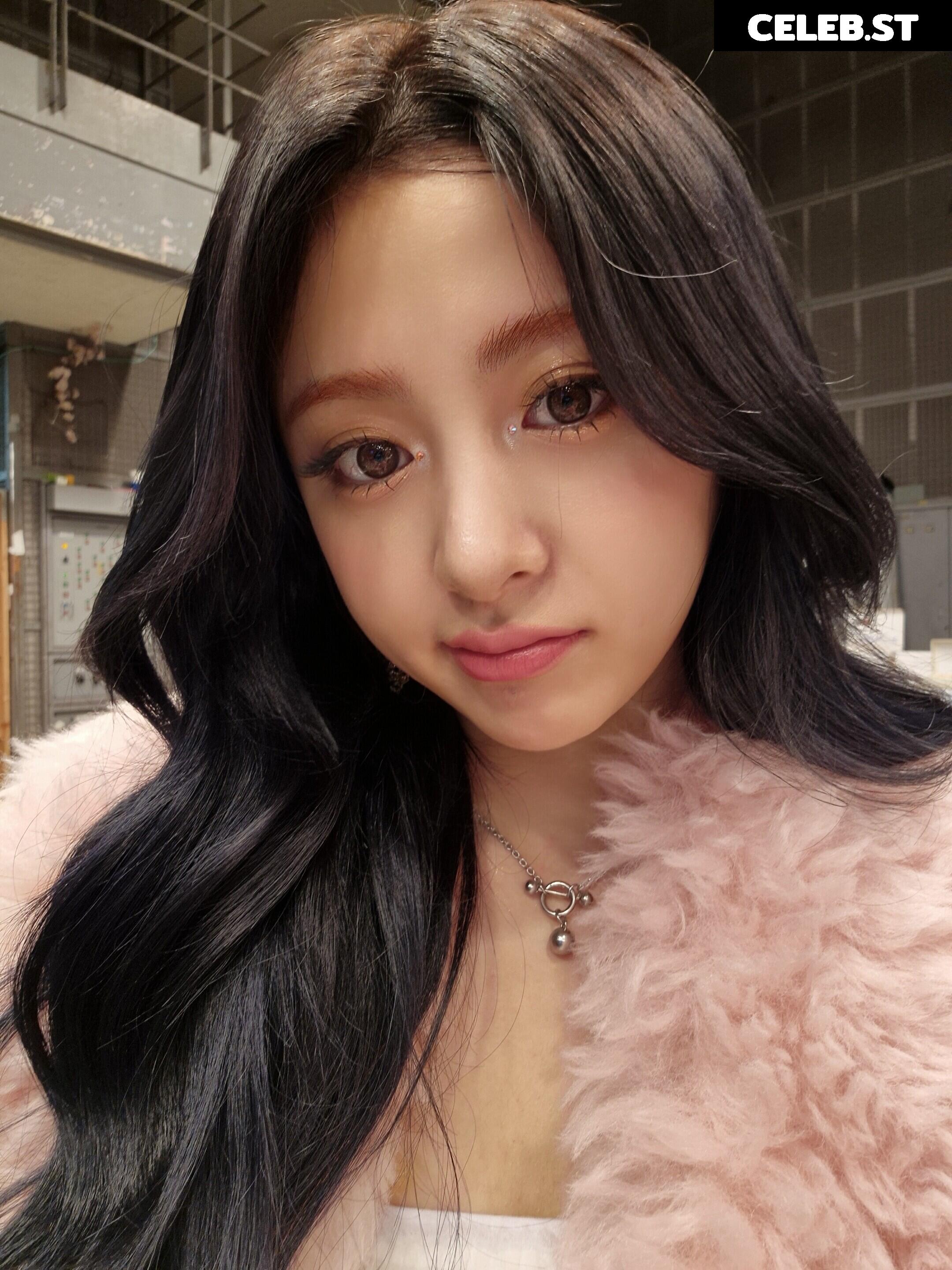 Huh Yunjin 허윤진 | LESSERAFIM Image 4422514