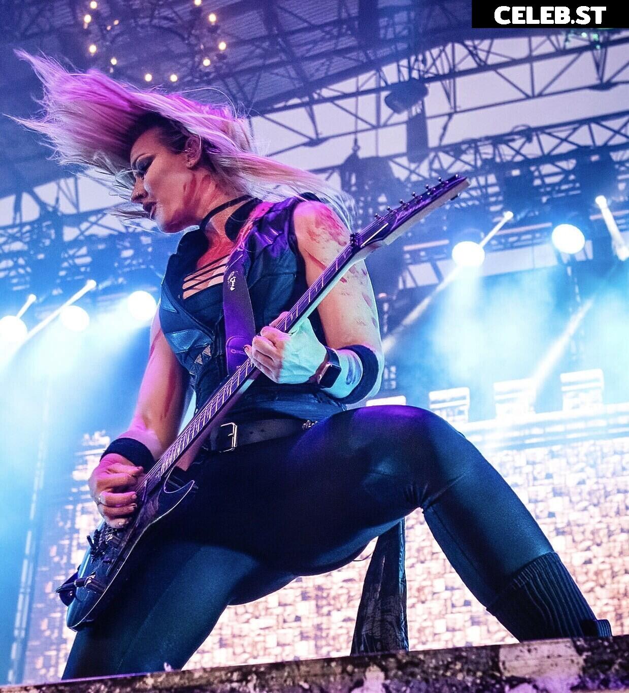 Women of Metal Image 4422713