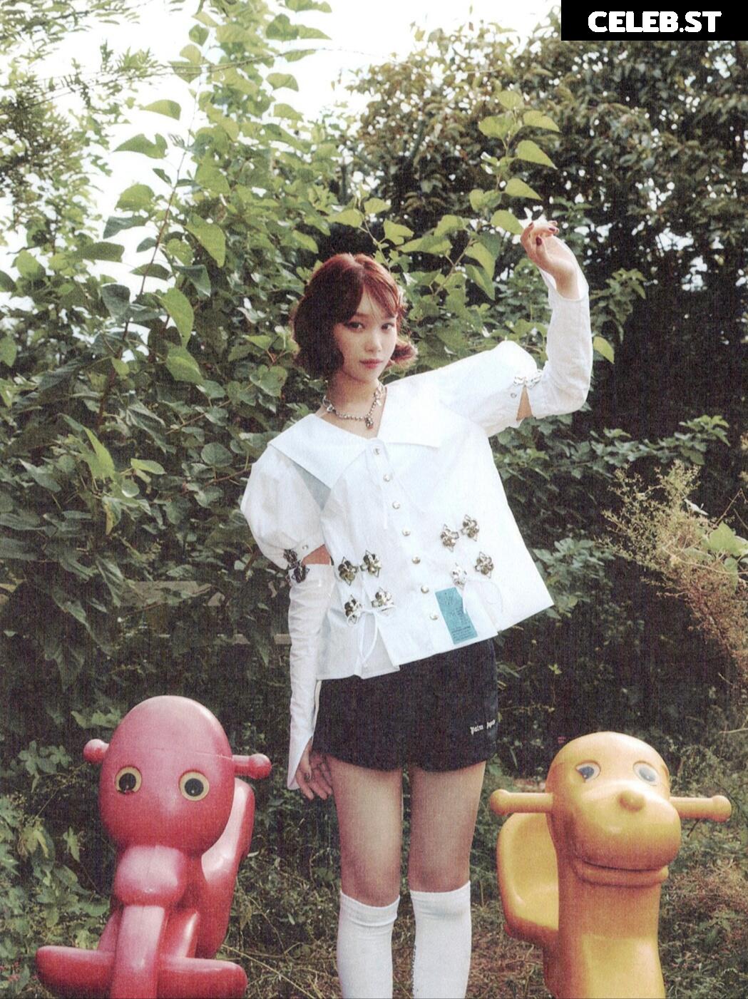 Kim Chaewon 김채원 [Le Sserafim] Image 4422167