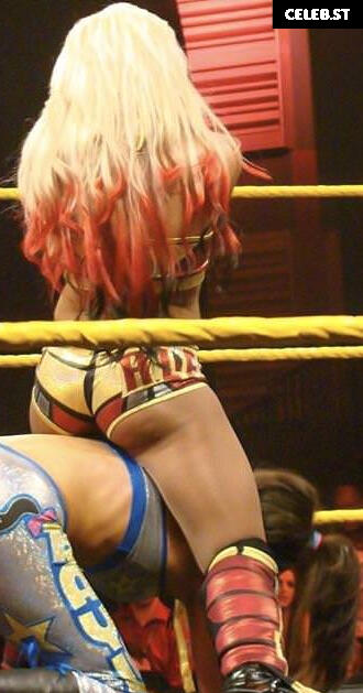 WWE Alexa Bliss Image 4422020