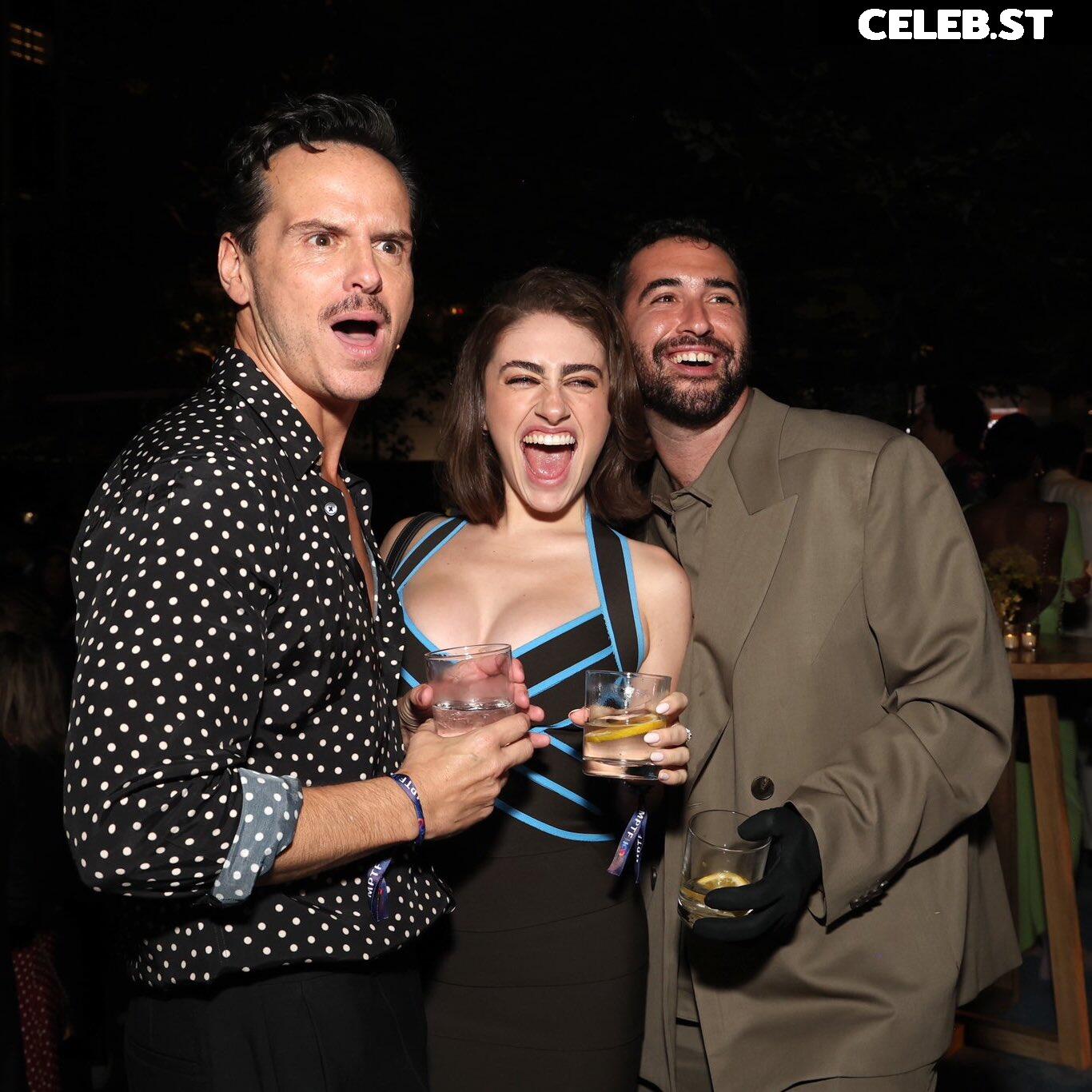 Rachel Anne Sennott Image 4422222