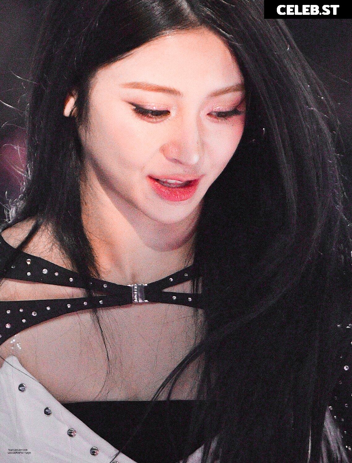 Huh Yunjin 허윤진 | LESSERAFIM Image 4423464