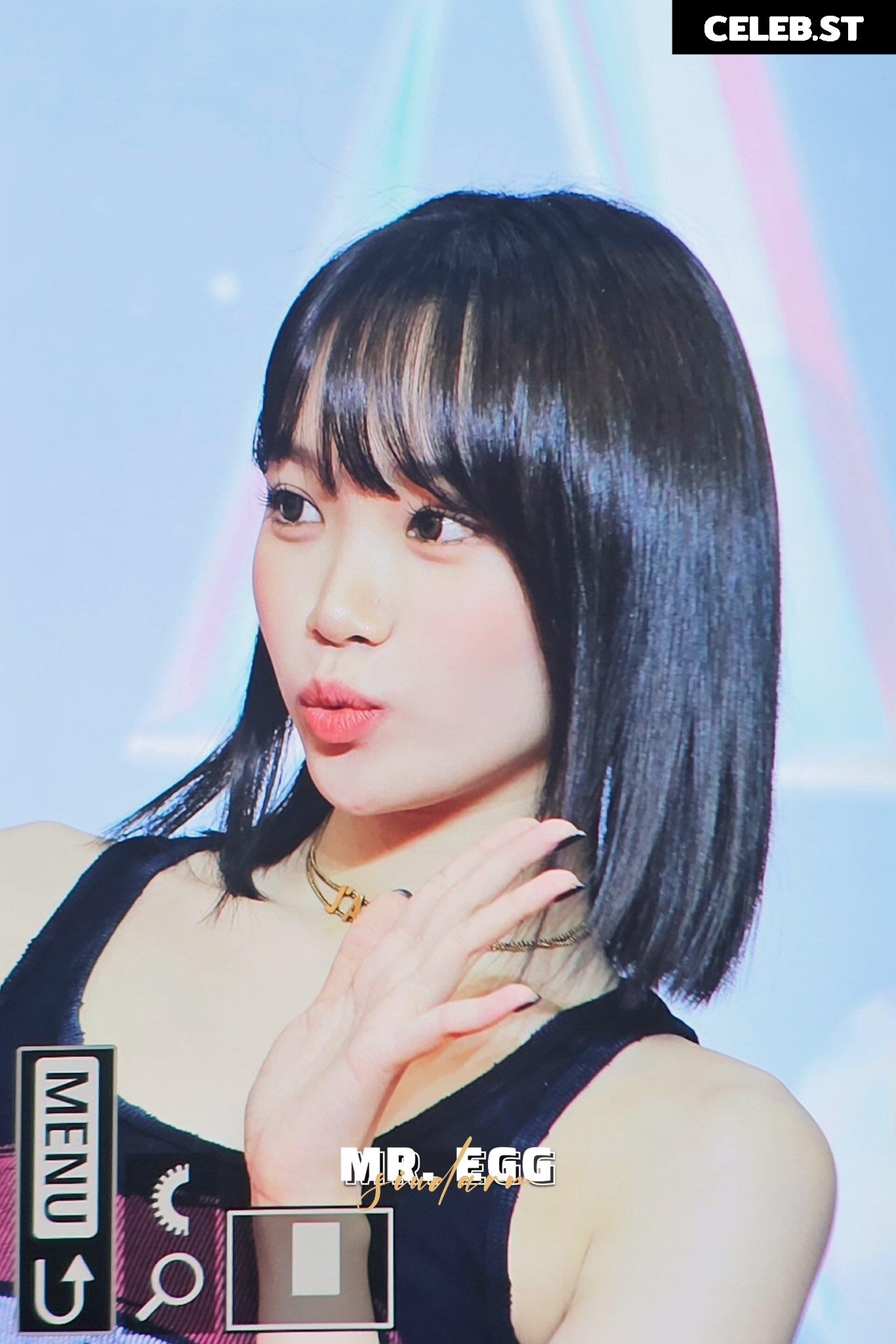 Kim Chaewon 김채원 [Le Sserafim] Image 4423356