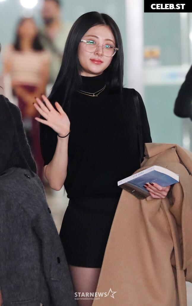 Huh Yunjin 허윤진 | LESSERAFIM Image 4423929