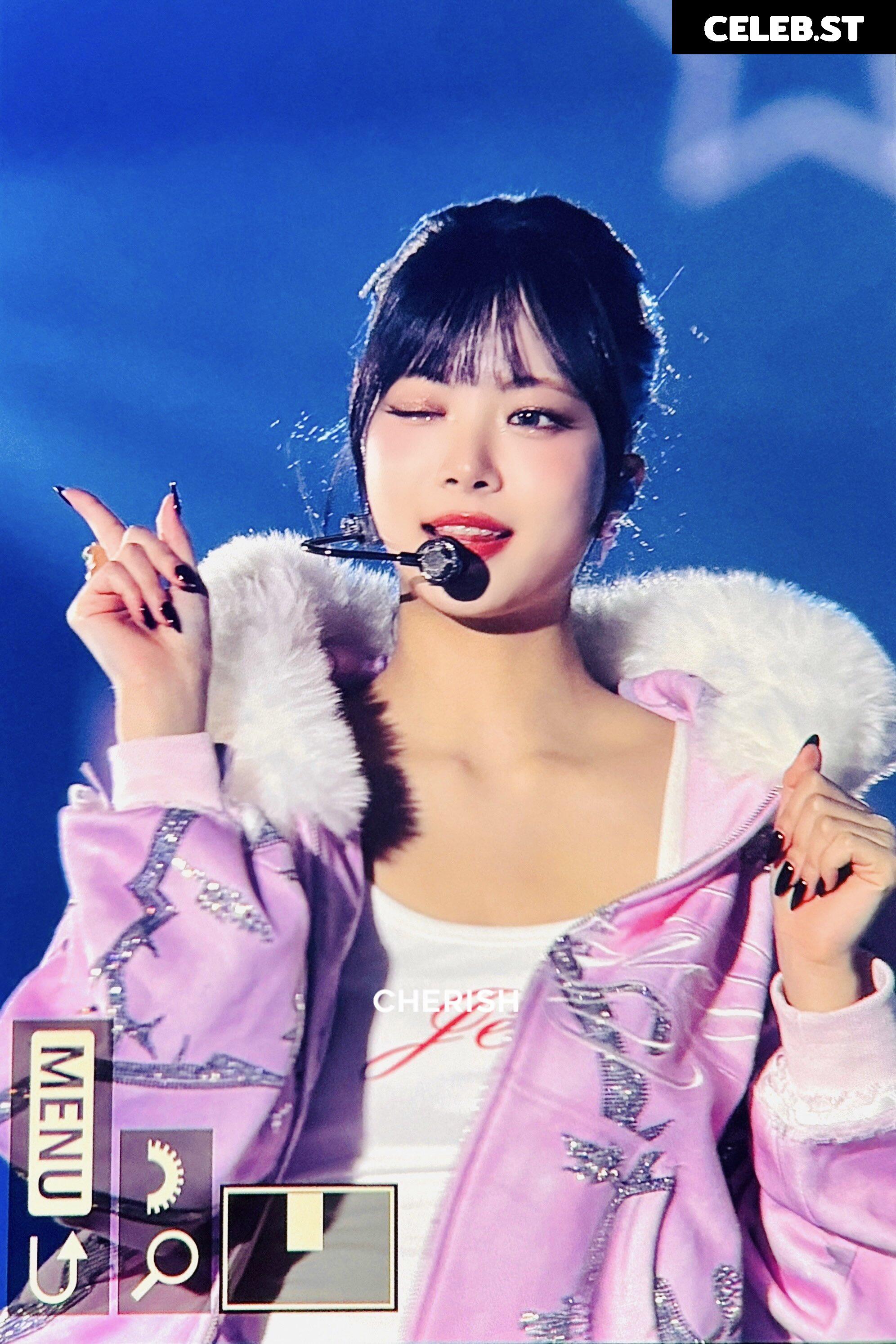 Hong Eunchae 홍은채 | LESSERAFIM Image 4420145