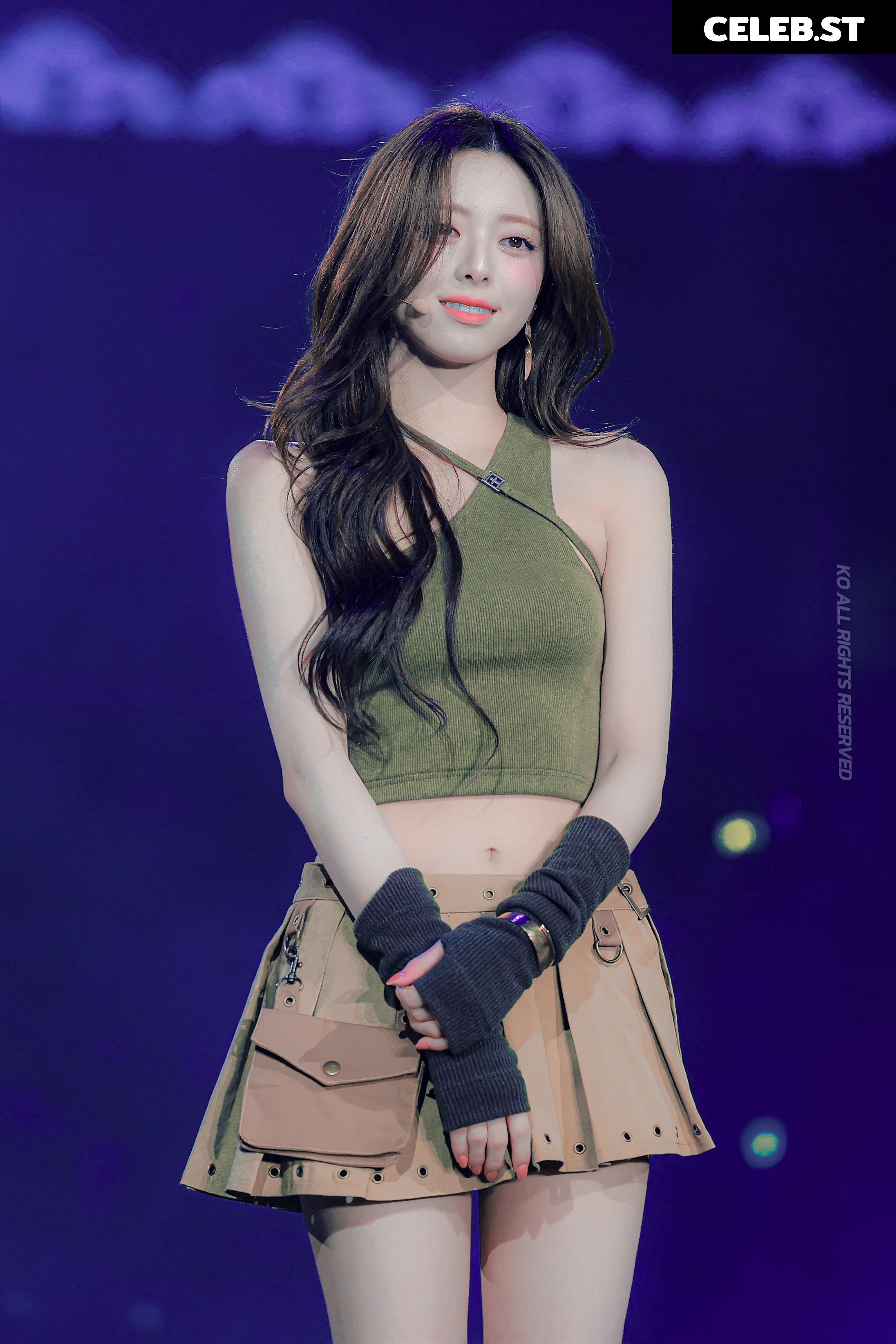 Yuna - ITZY (유나, Shin Yu Na) Image 4429529