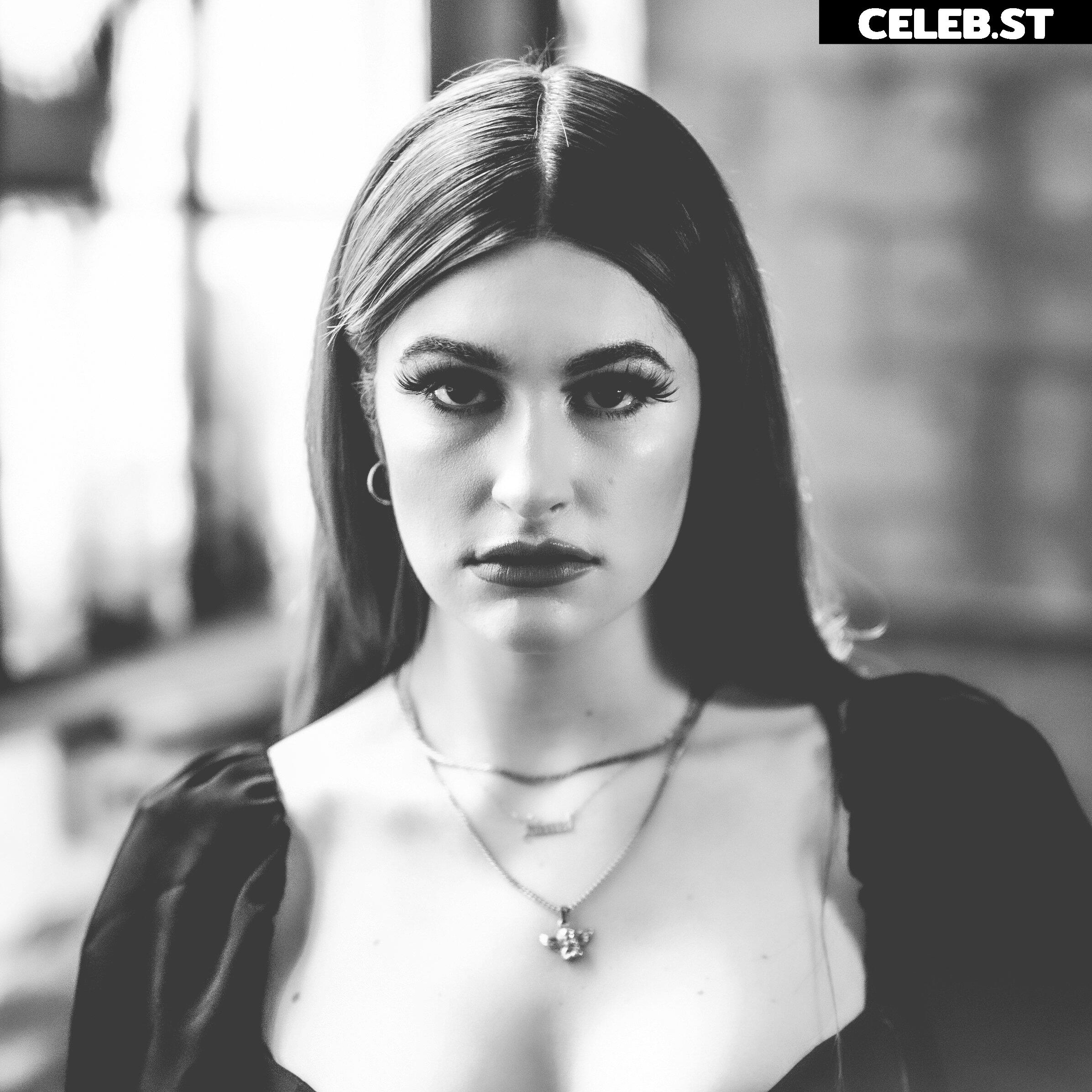 Courtney Laplante (Spiritbox Singer) Image 4429923