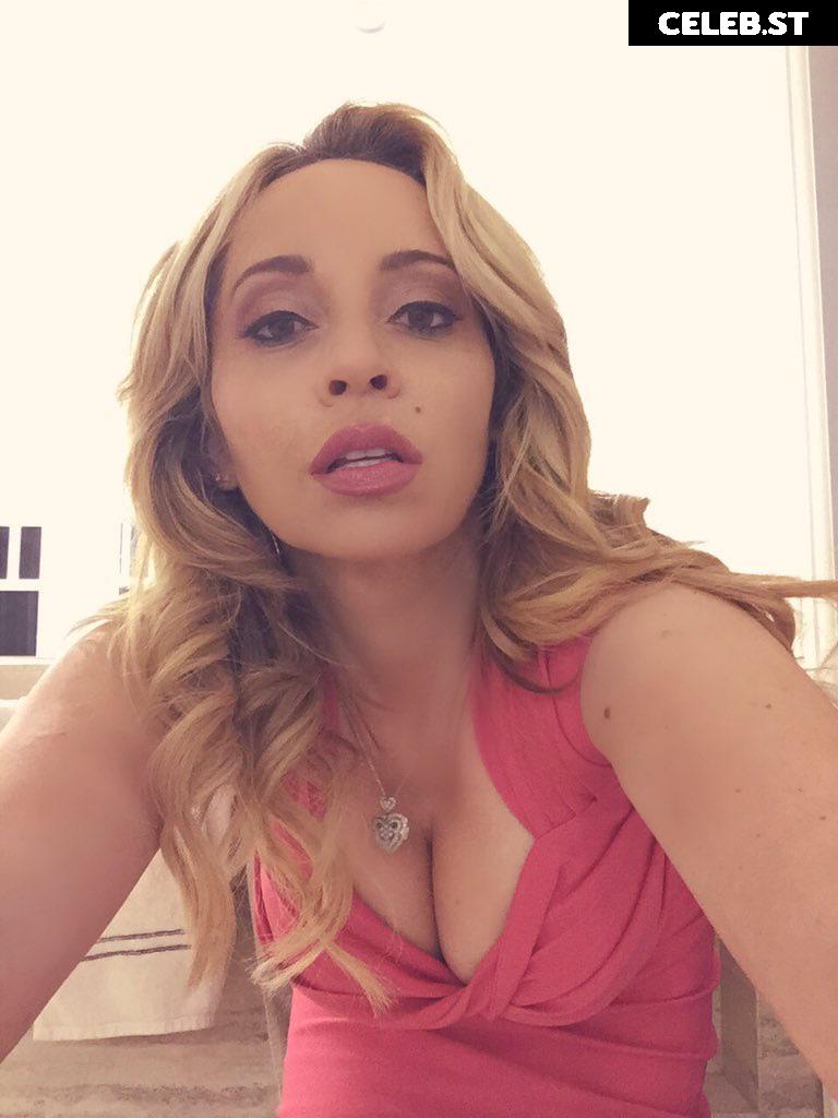 Tara Strong Image 4428603