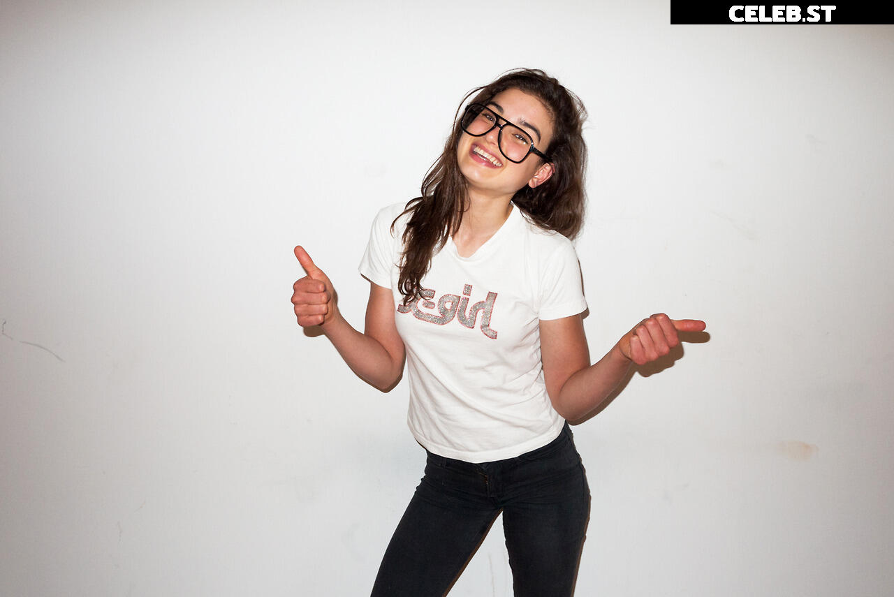 Terry Richardson with Girls Image 4428142