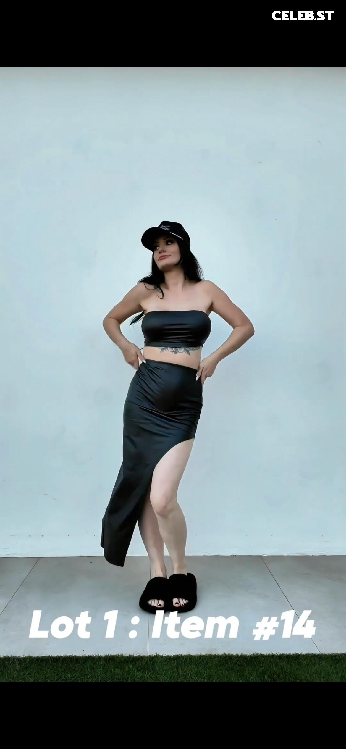 WWE's Paige / Saraya Bevis Image 4415448