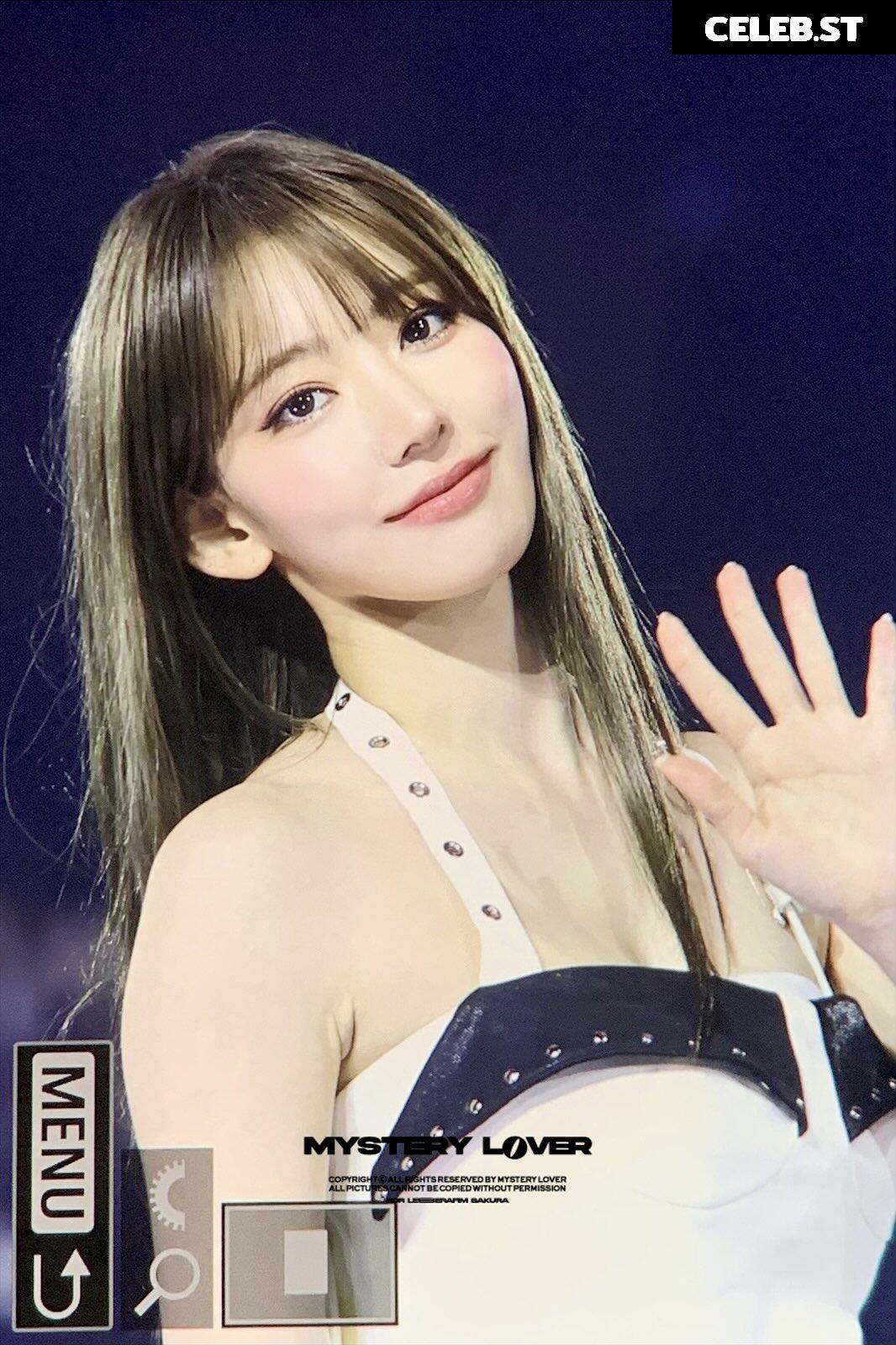 Sakura Miyawaki 宮脇 咲良 | LESSERAFIM Image 4415128