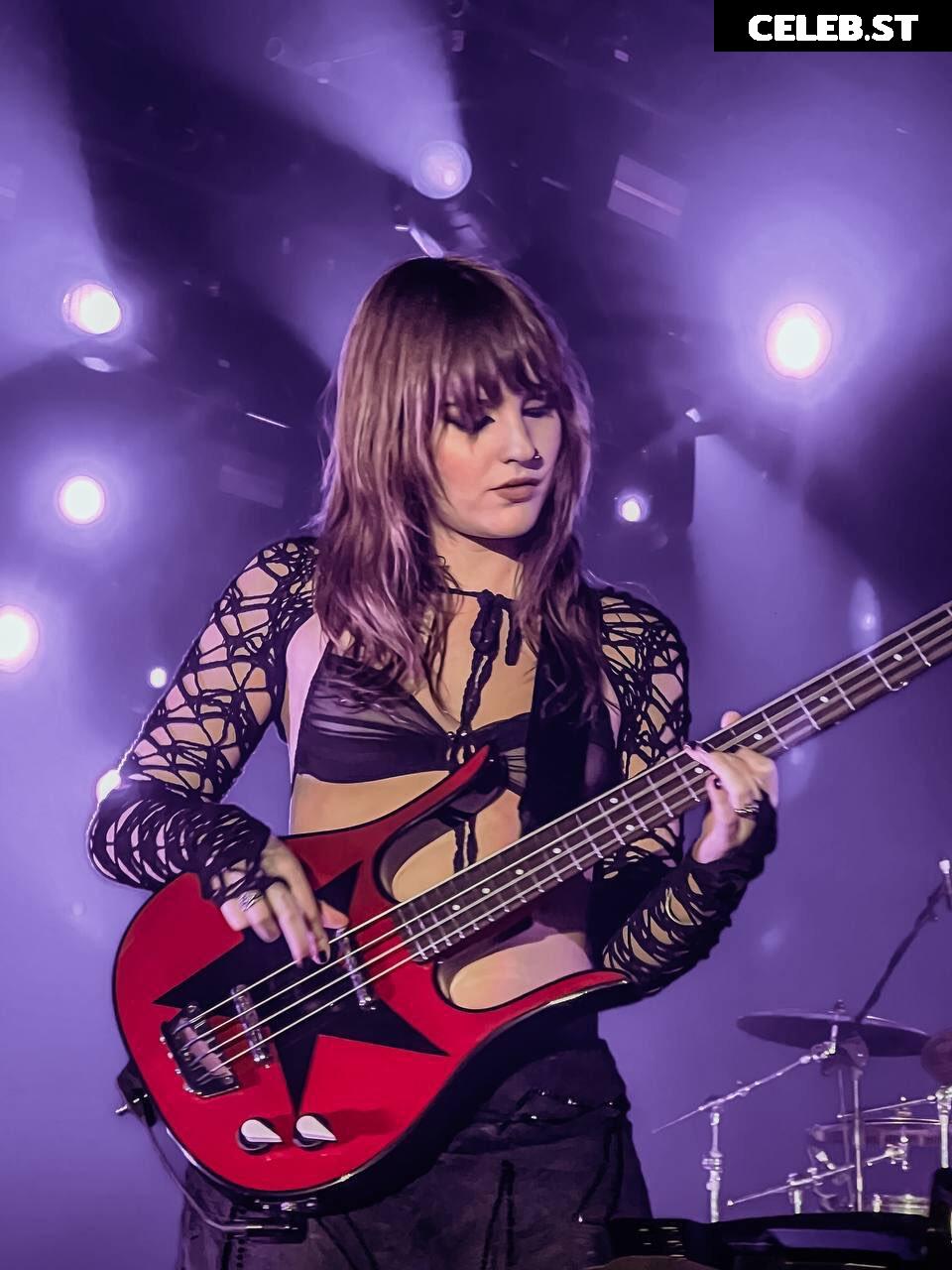 Victoria De Angelis (Maneskin bassist) Image 4415340