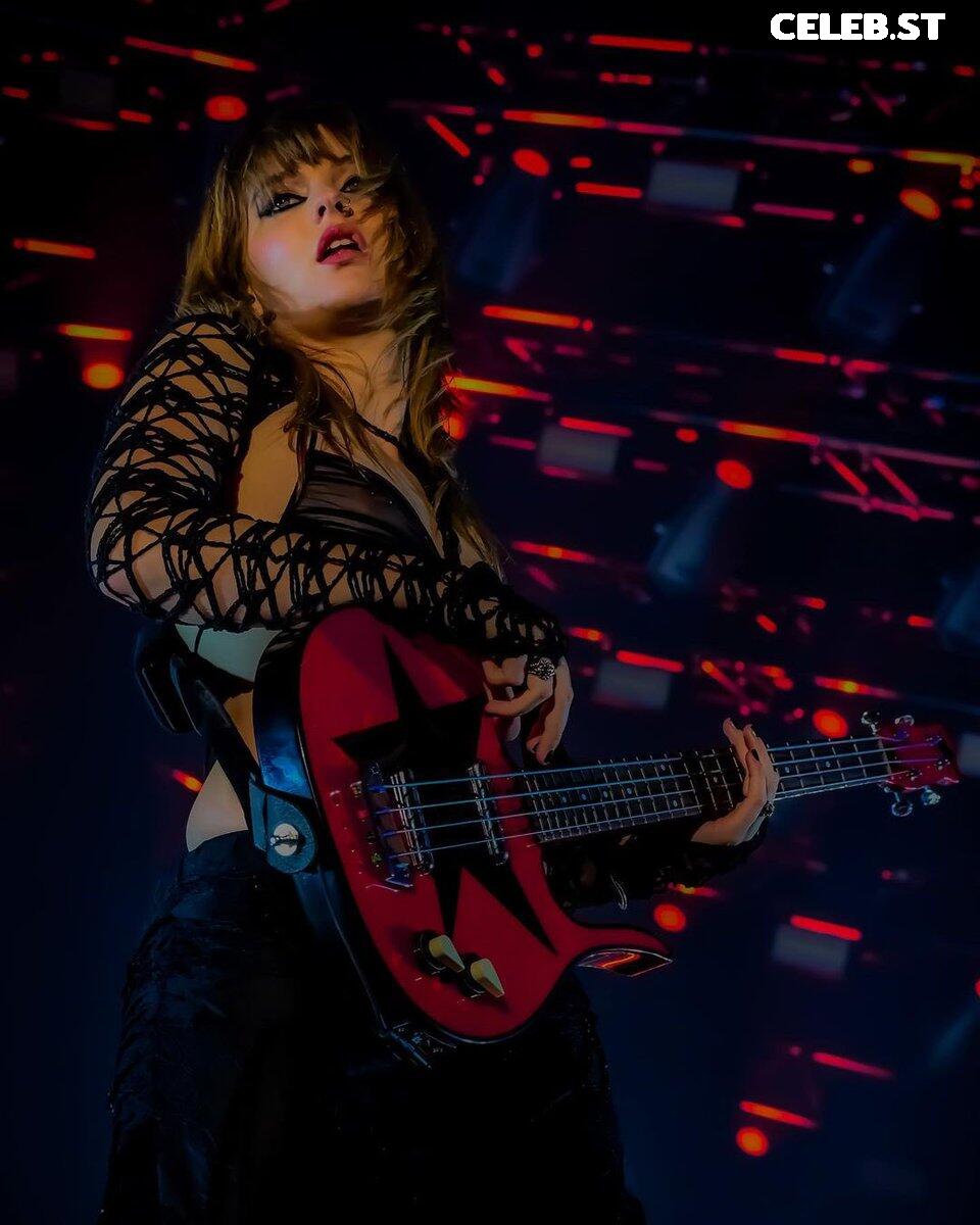 Victoria De Angelis (Maneskin bassist) Image 4415368