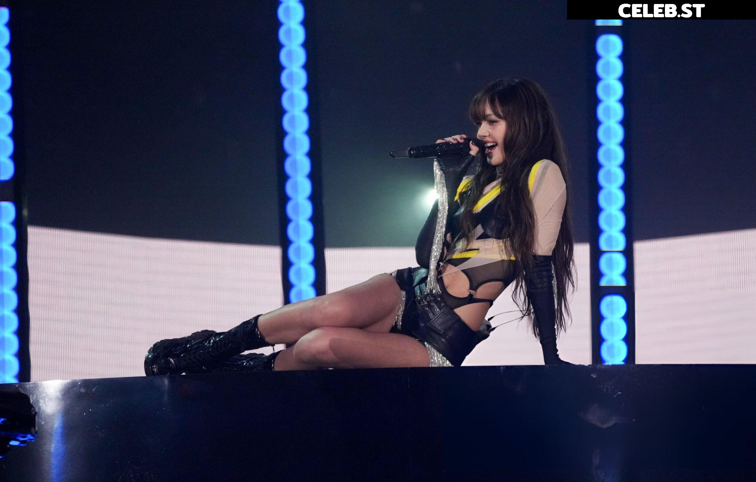 Lisa | BLΛƆKPIИK (Blackpink) Image 4416773
