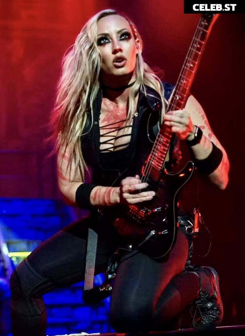Women of Metal Image 4416330