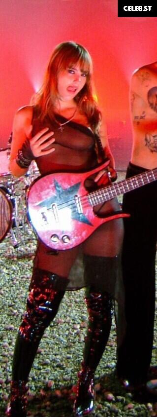 Victoria De Angelis (Maneskin bassist) Image 4417889