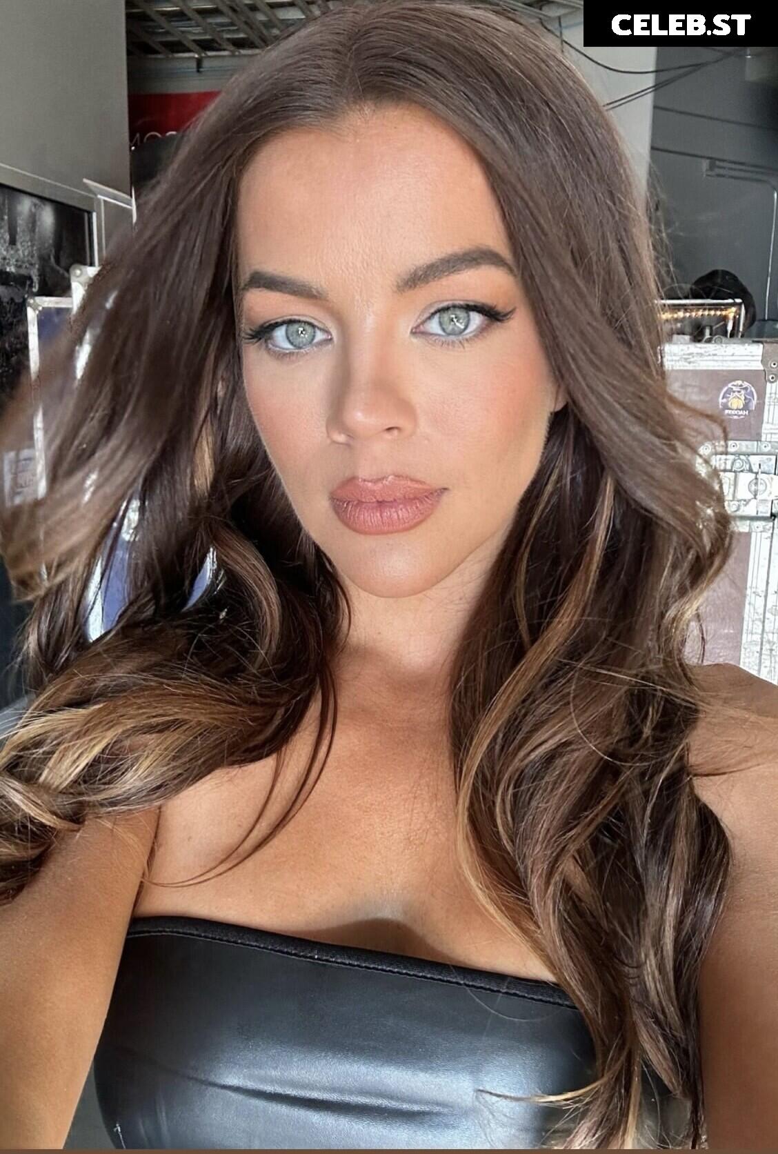 Jackie Redmond Image 4417100