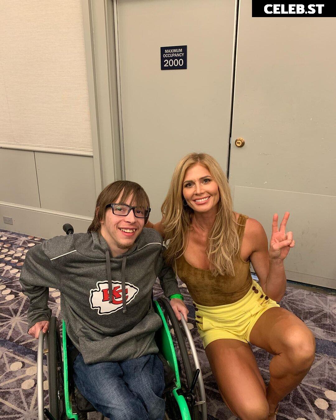 WWE Torrie Wilson Image 4414591