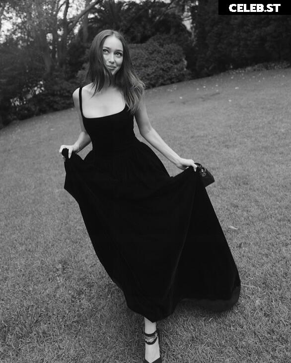 Alycia Debnam Carey Image 4414179