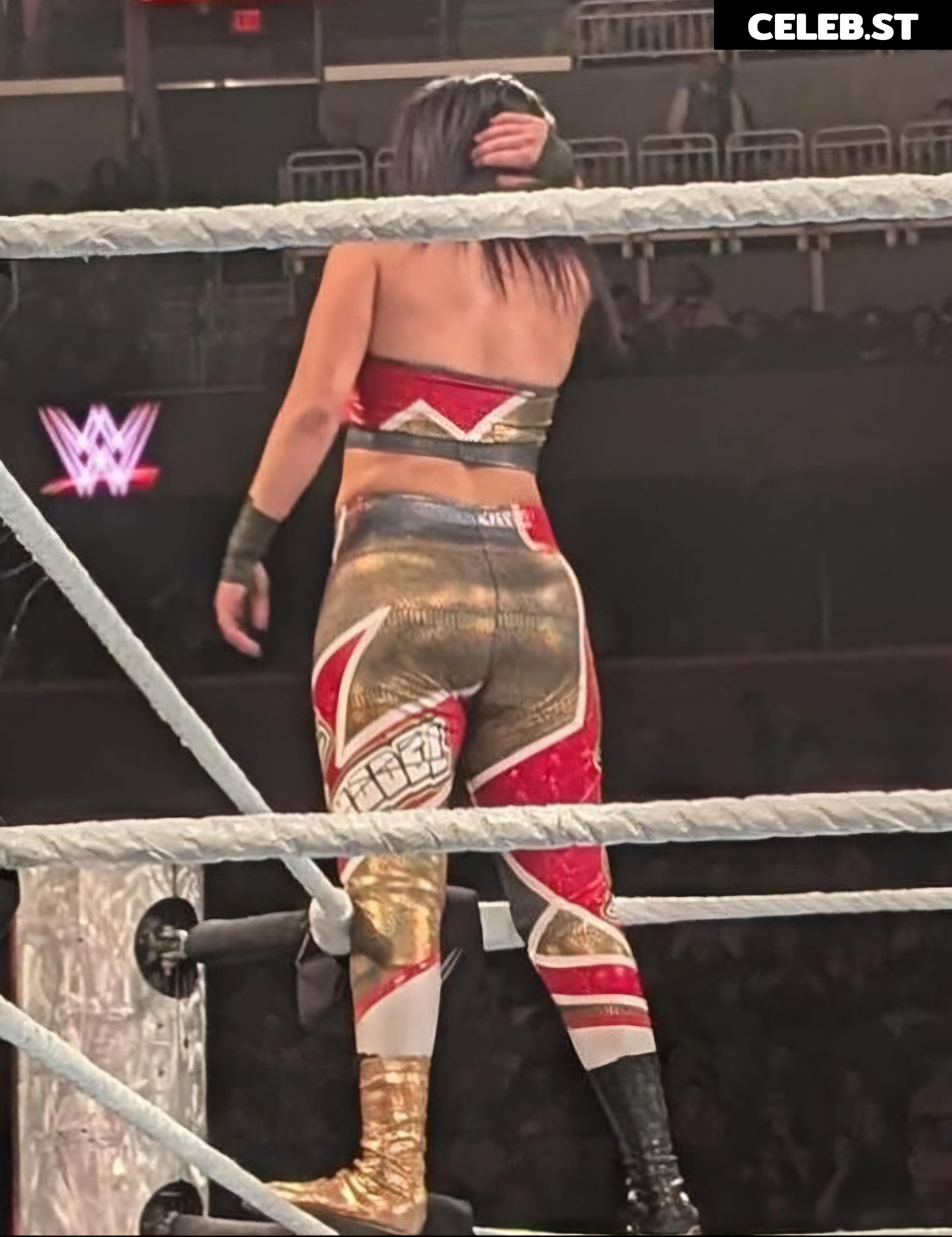 WWE Bayley / Davina Rose / Pamela Rose Martinez Image 4411749