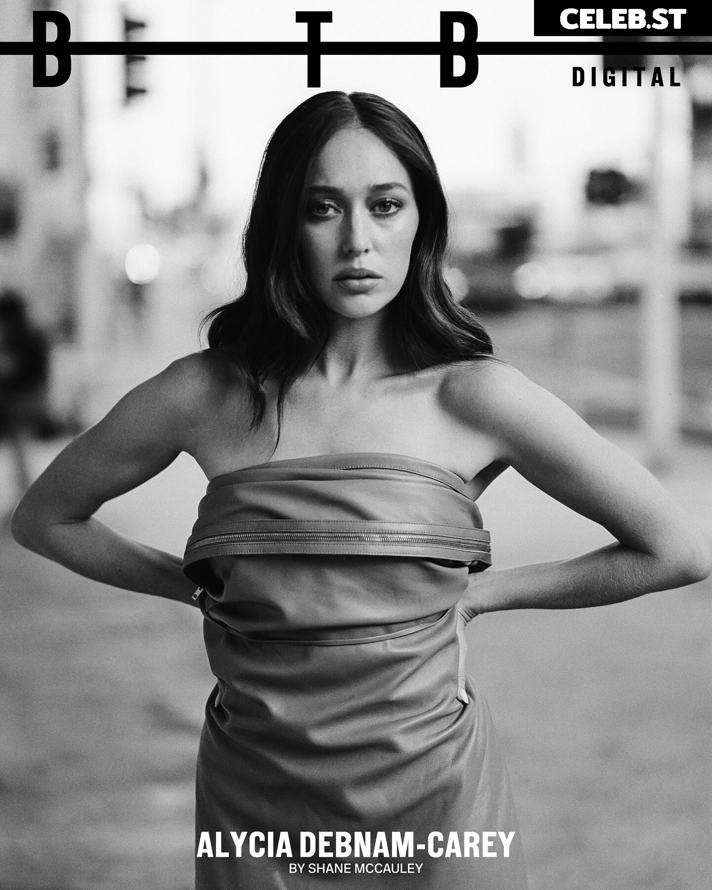 Alycia Debnam Carey Image 4411239