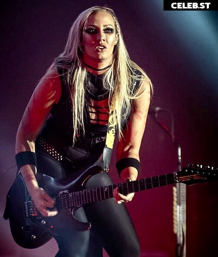 Women of Metal Image 4412836