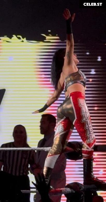 WWE Bayley / Davina Rose / Pamela Rose Martinez Image 4412343