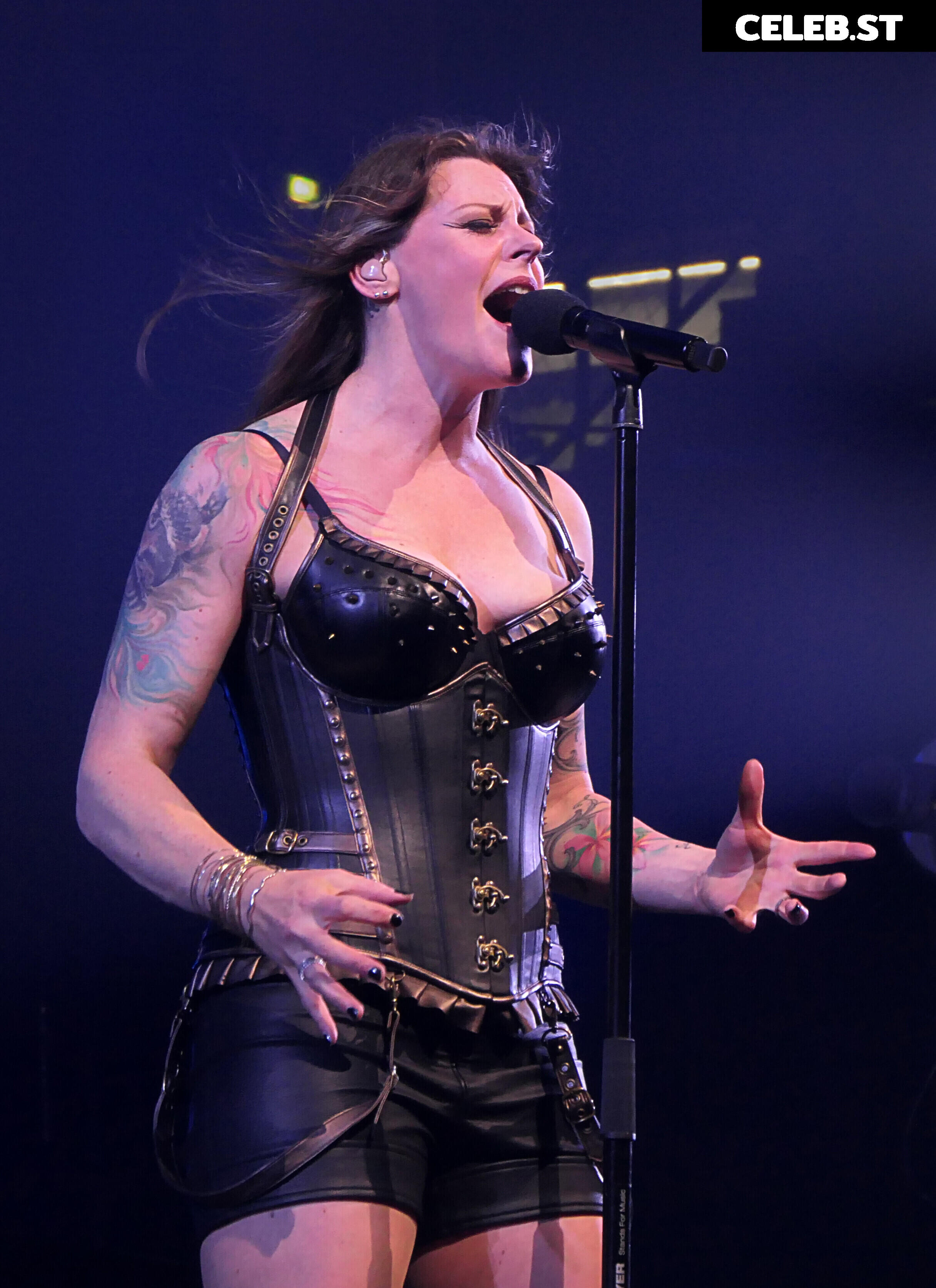 Women of Metal Image 4412331