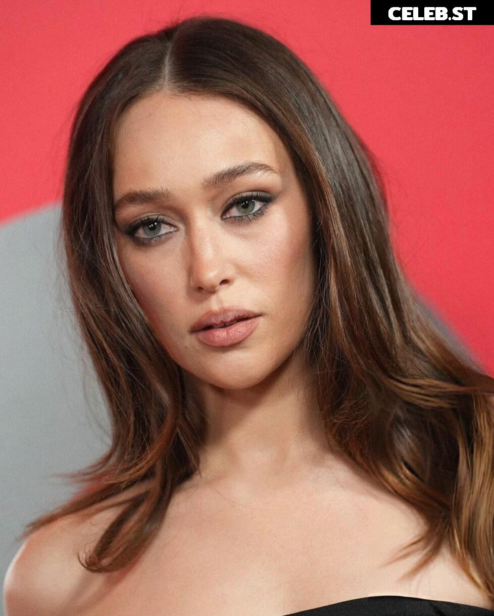 Alycia Debnam Carey Image 4412246