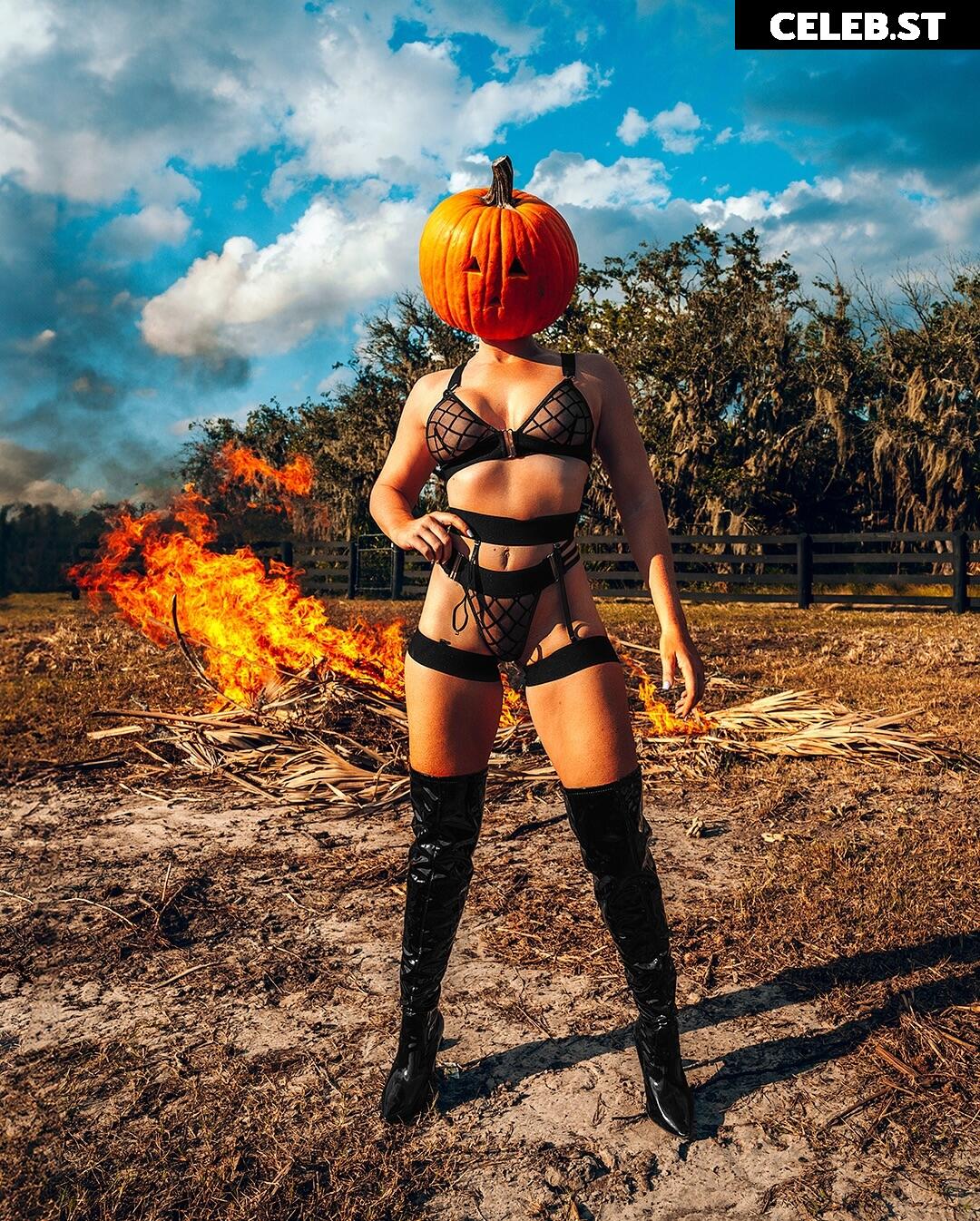 Macey Estrella (formerly WWE Lacey Evans) Image 4412261