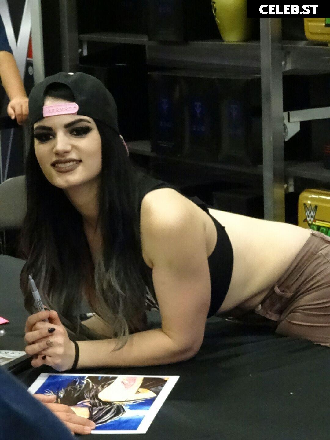 WWE's Paige / Saraya Bevis Image 4412900