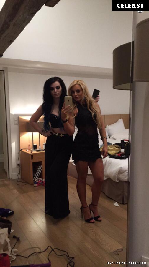 WWE's Paige / Saraya Bevis Image 4413488