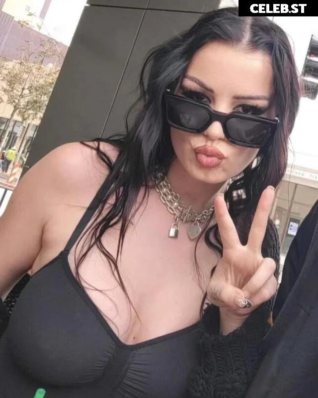 WWE's Paige / Saraya Bevis Image 4410788