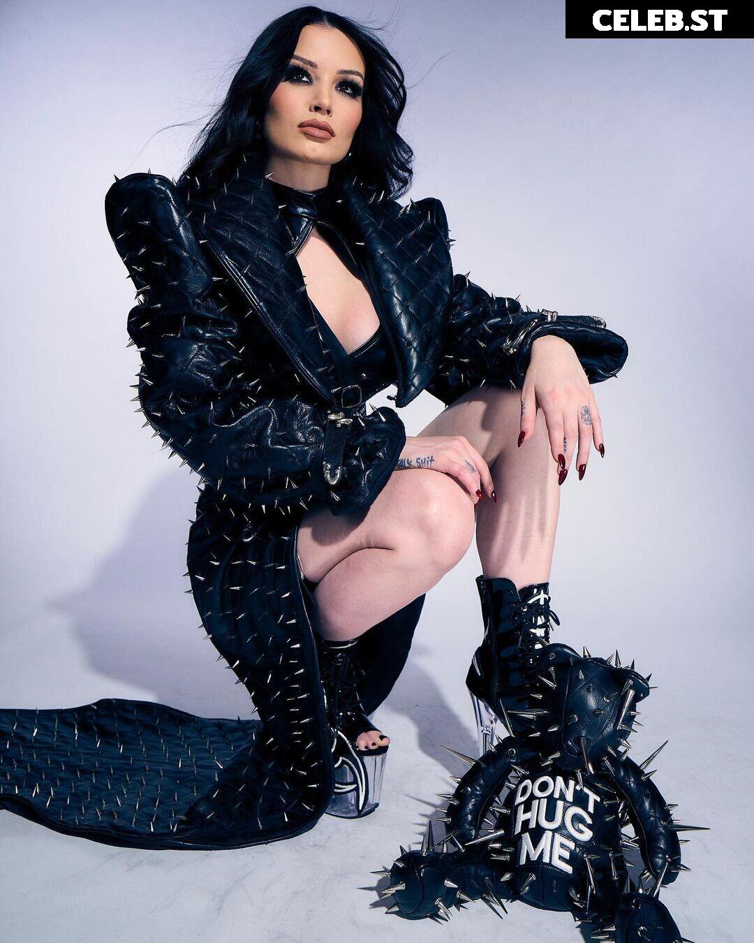 WWE's Paige / Saraya Bevis Image 4410111
