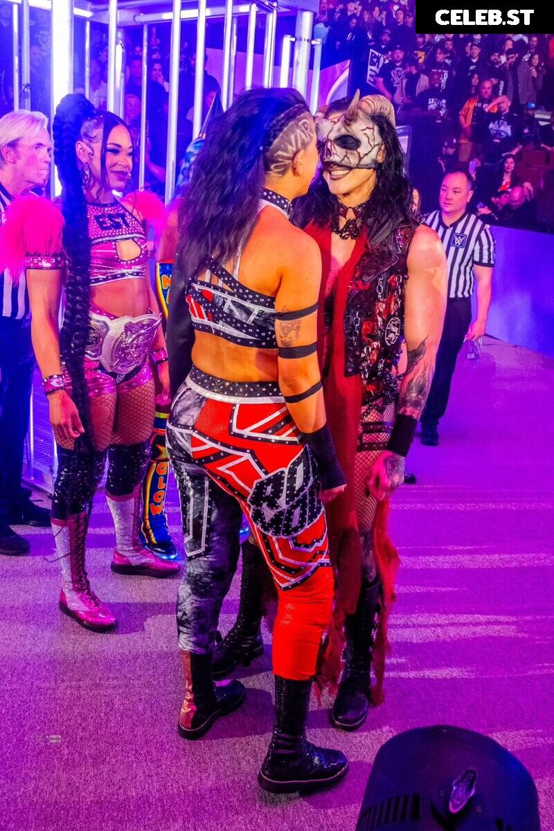 WWE Bayley / Davina Rose / Pamela Rose Martinez Image 4410973