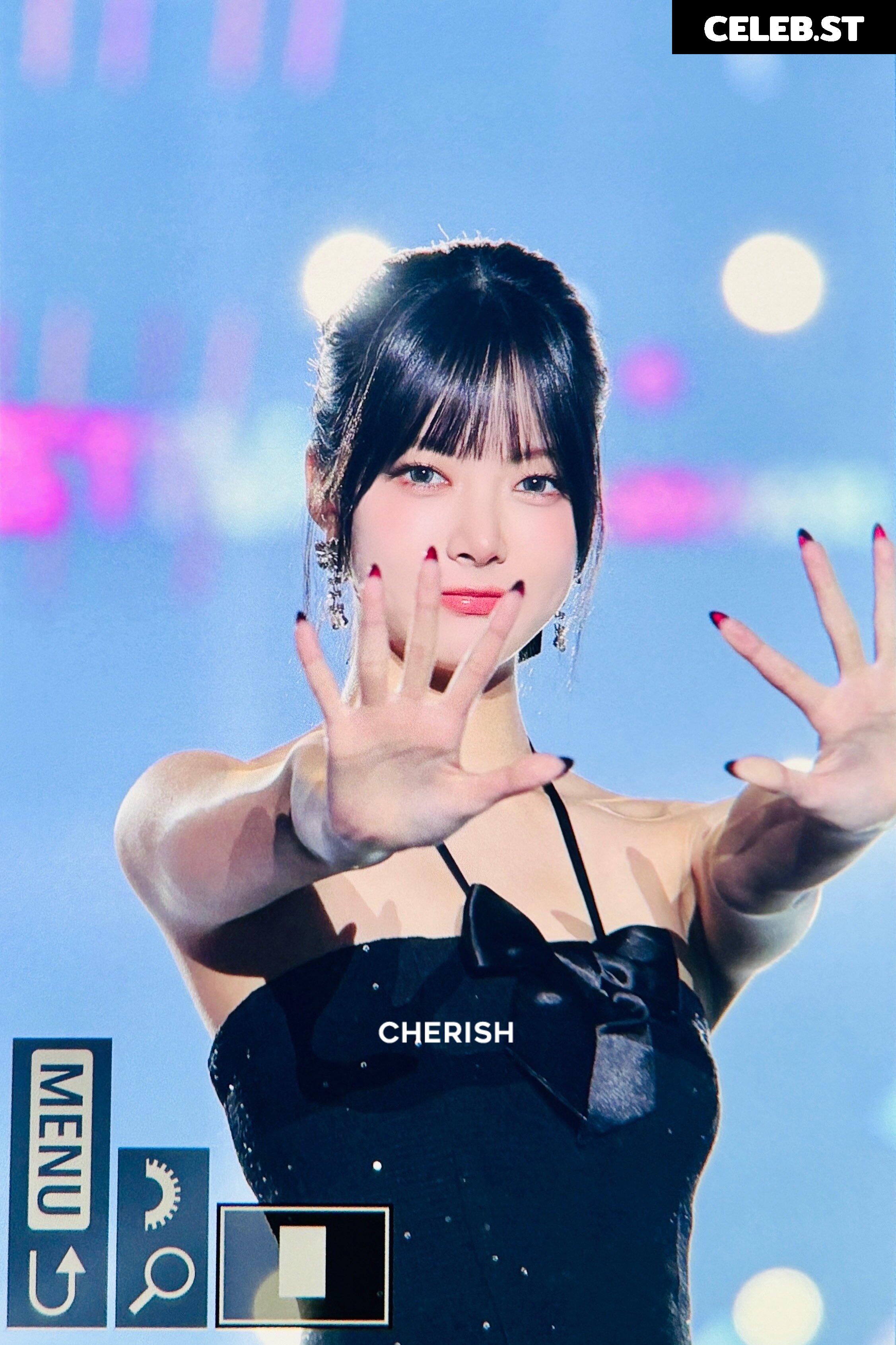 Hong Eunchae 홍은채 | LESSERAFIM Image 4419772